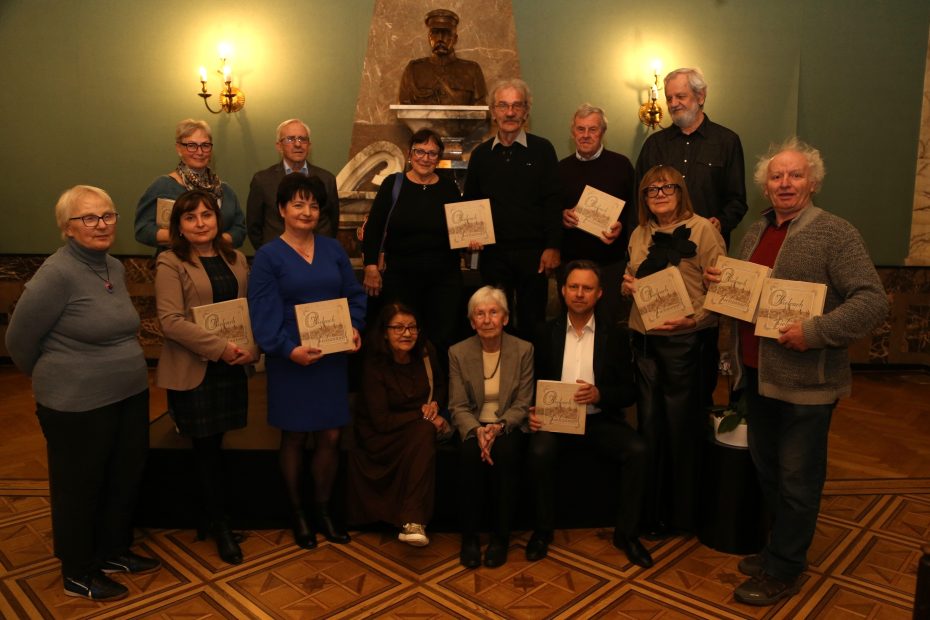 „O Kielcach i Kielczanach” – spotkanie z prof. Martą Pawliną-Meducką, badaczką historii Kielc