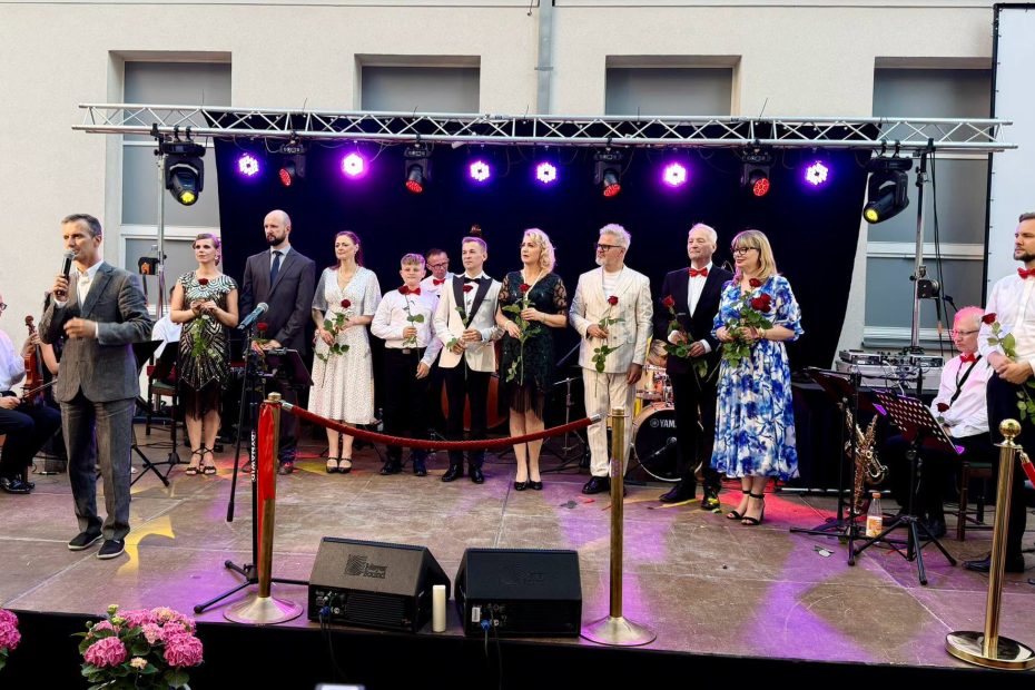 Nowa Scena Letnia WDK otwarta! Inauguracja w rytmie największych przebojów Mieczysława Fogga